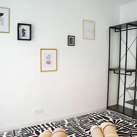 Superbe Maison Au Calme Avec Stationnement Gratuit *